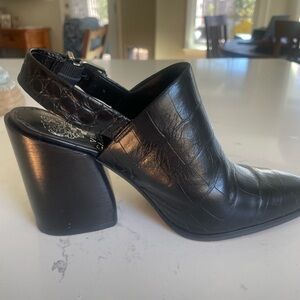 Womens Black slingback shoes
